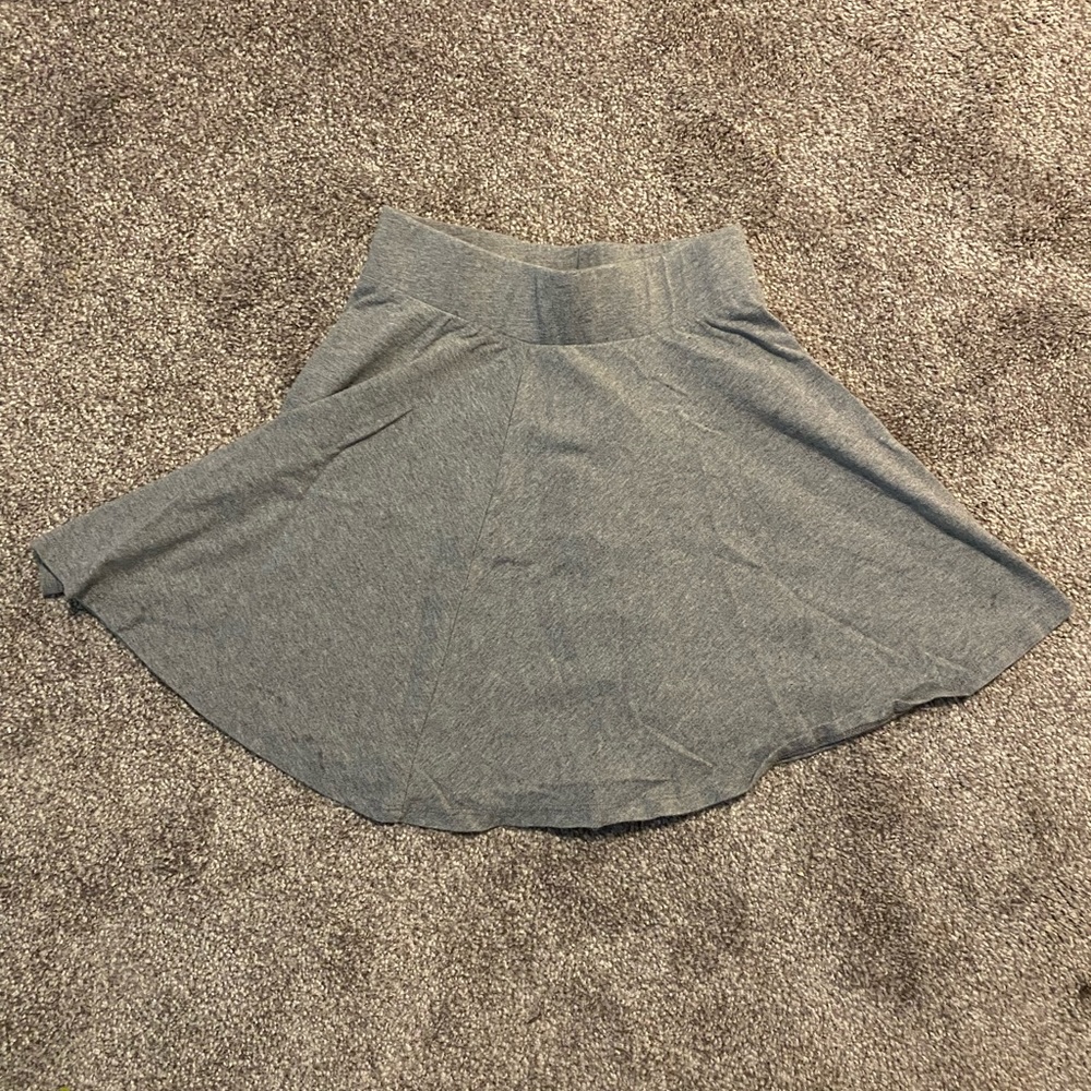 Grey skirt